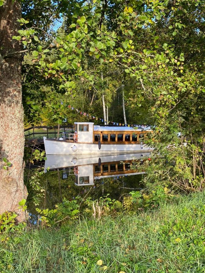 Roeda Huset Villa Hallstahammar Dış mekan fotoğraf